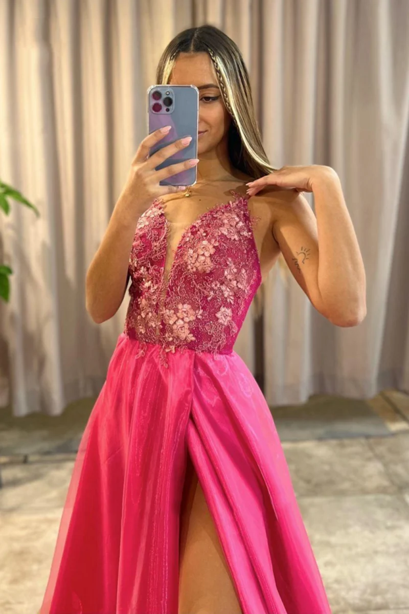 Robe de bal longue rose élégante à col en V et coupe trapèze avec fente et dentelle