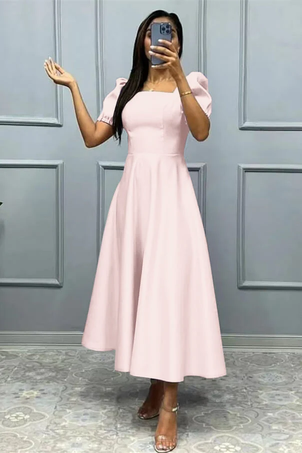 Robe de bal élégante coupe trapèze à manches courtes et décolleté carré