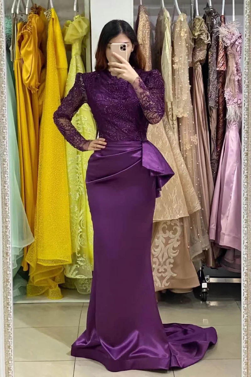 Robe de bal sirène élégante à manches longues avec appliqués en dentelle délicate