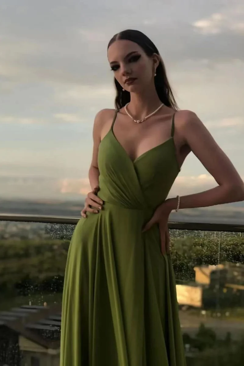 Robe de bal trapèze longue en mousseline de soie, sans manches, bretelles spaghetti - Design élégant
