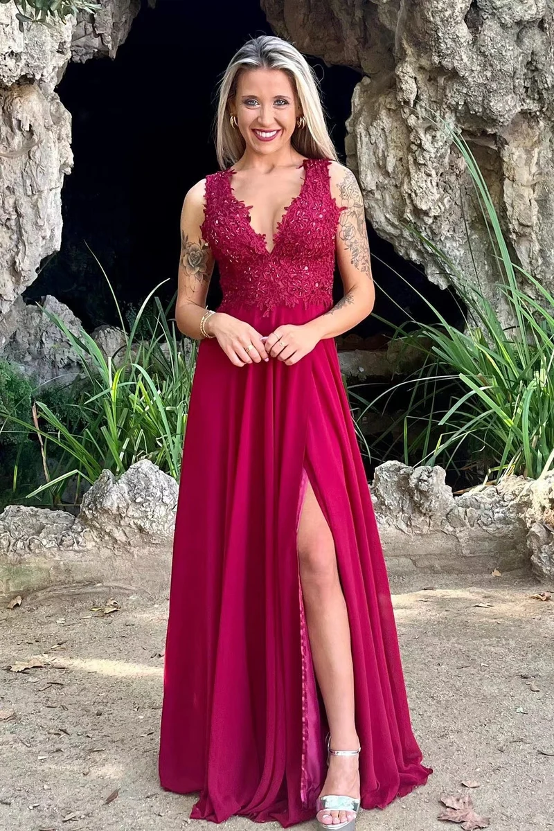 Robe de bal longue rouge vintage à col en V et fente haute