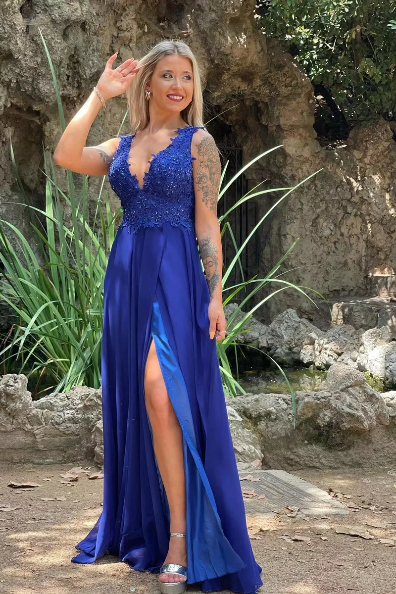 Robe de bal longue rouge vintage à col en V et fente haute