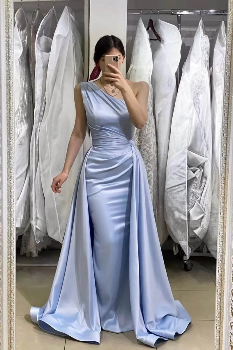 Robe de bal sirène bleu clair à une épaule et jupe amovible 27Prom