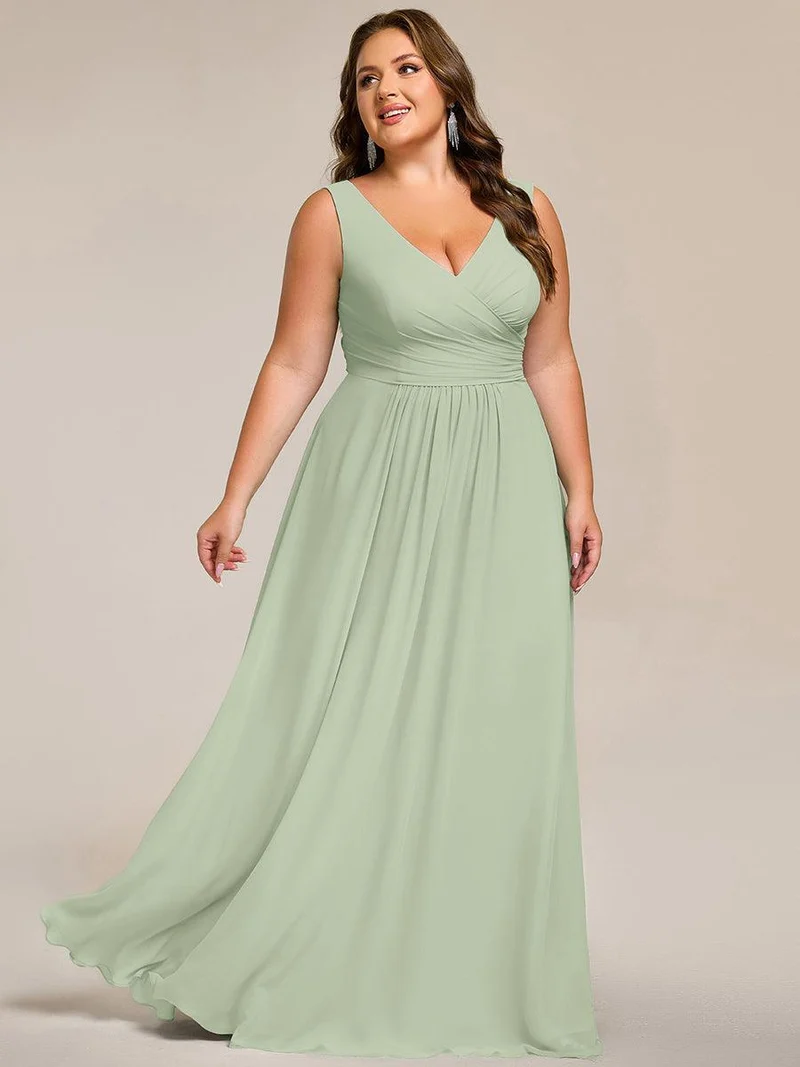 Robe de soirée longue en mousseline plissée sans bretelles à col en V