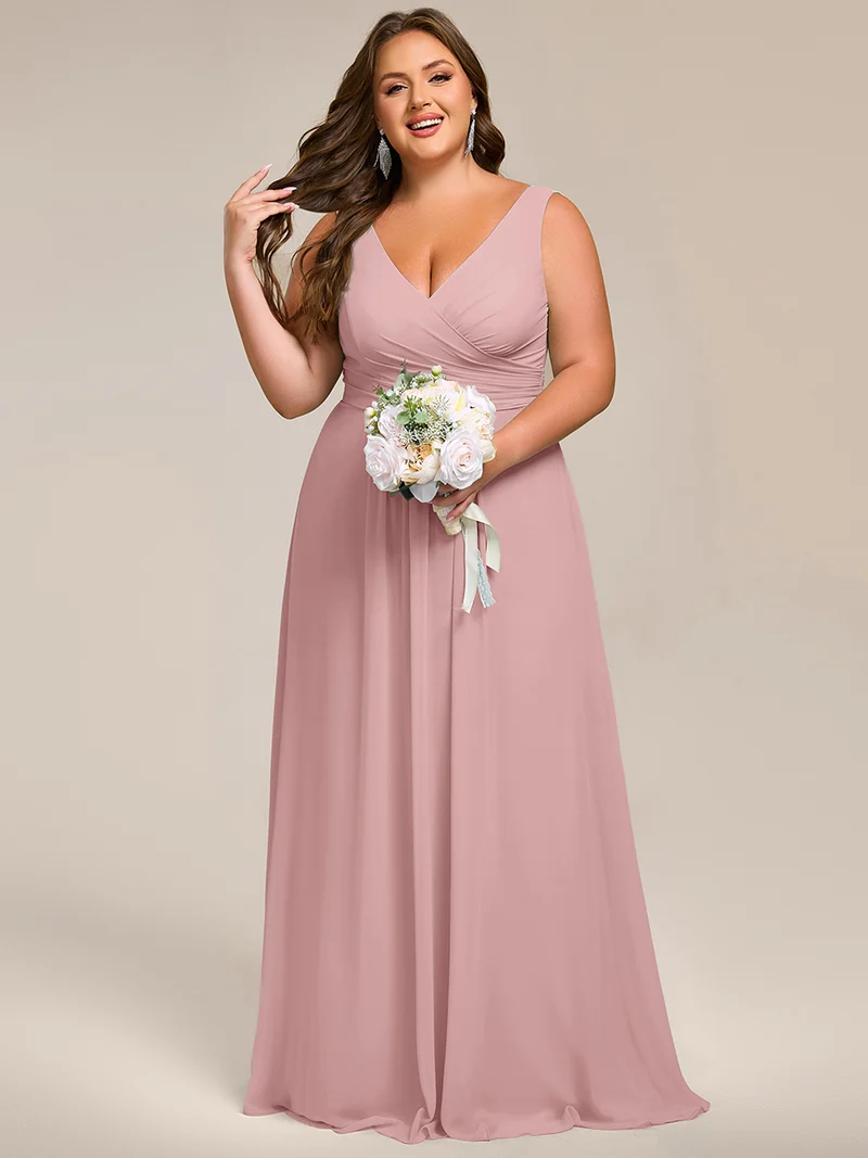 Robe de soirée longue en mousseline plissée sans bretelles à col en V