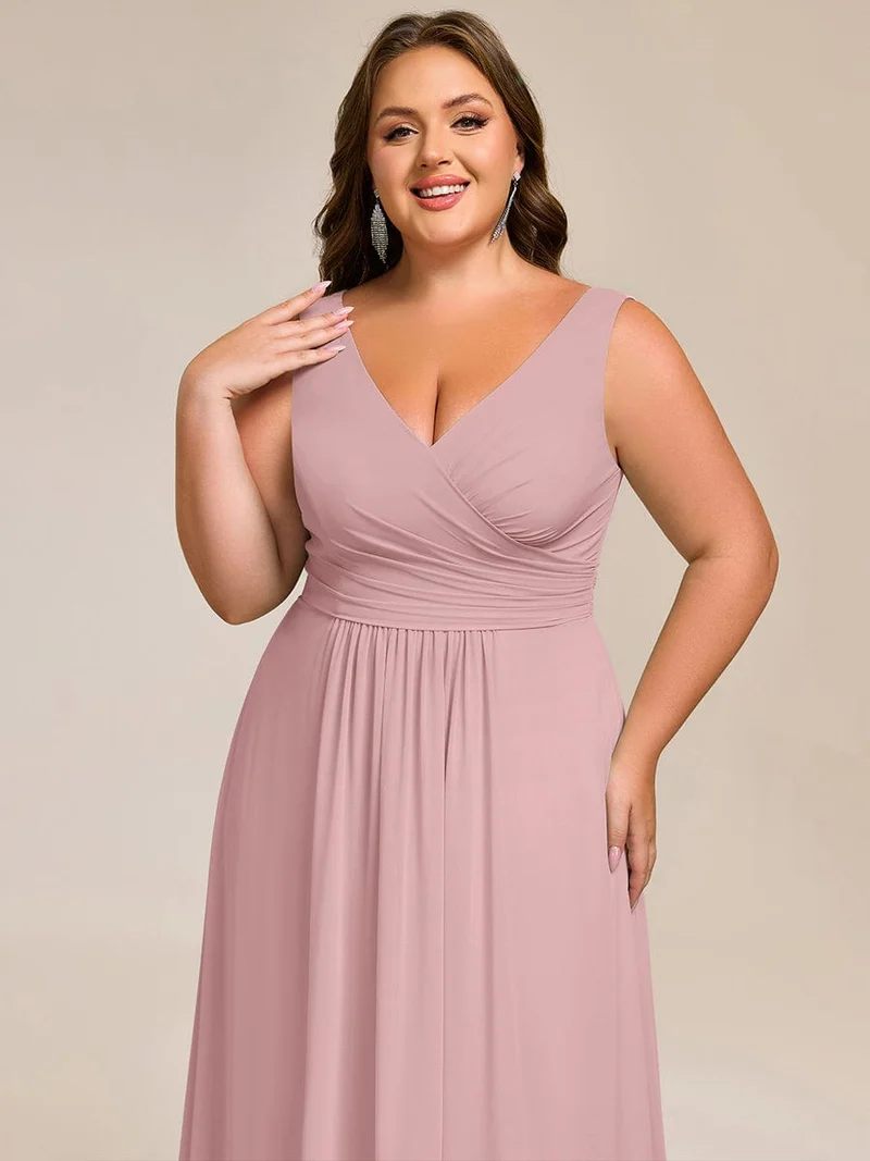 Robe de soirée longue en mousseline plissée sans bretelles à col en V