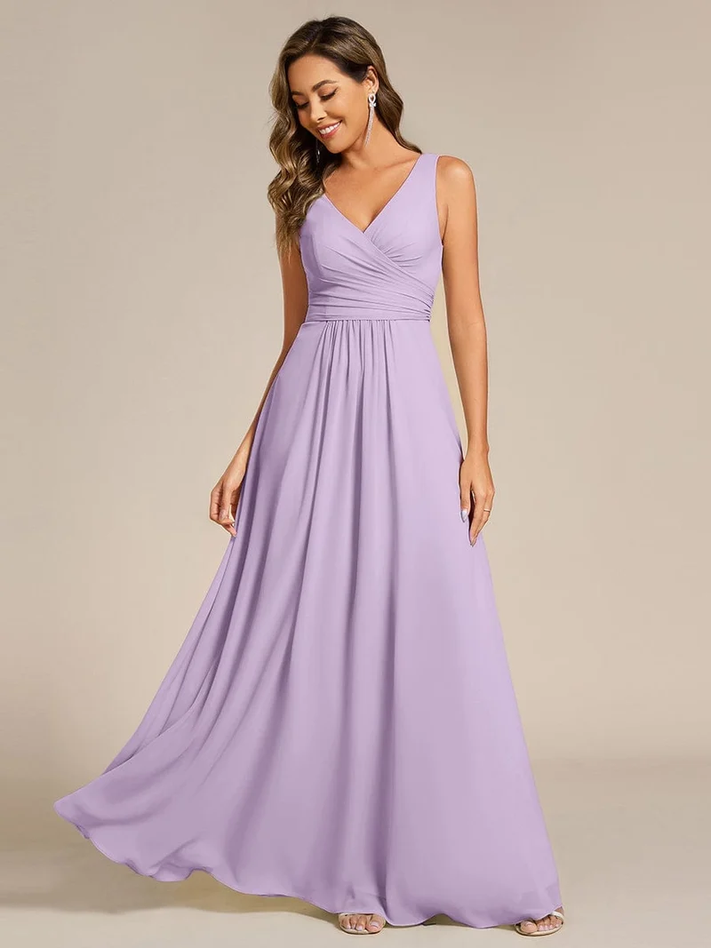 Robe de soirée longue en mousseline plissée sans bretelles à col en V