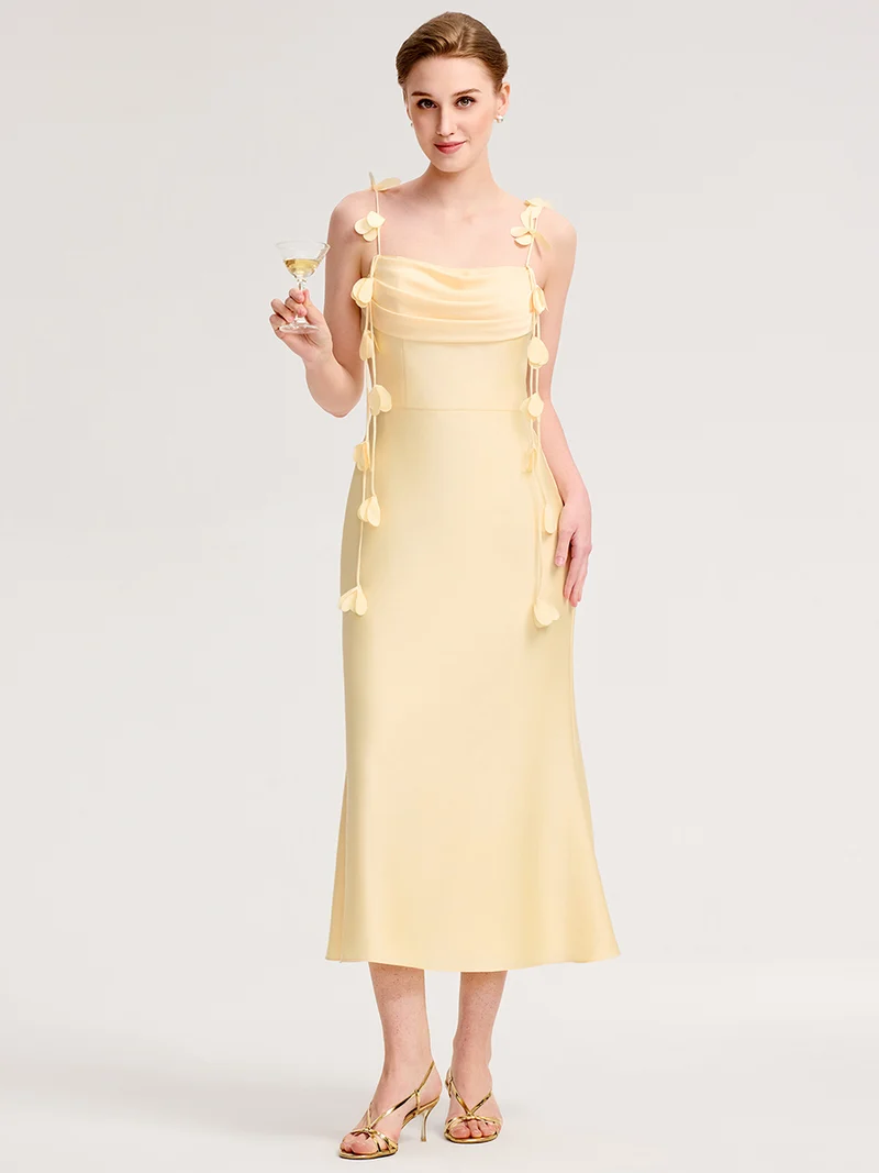 Robe d'invitée de mariage dos nu à bretelles fines et col drapé