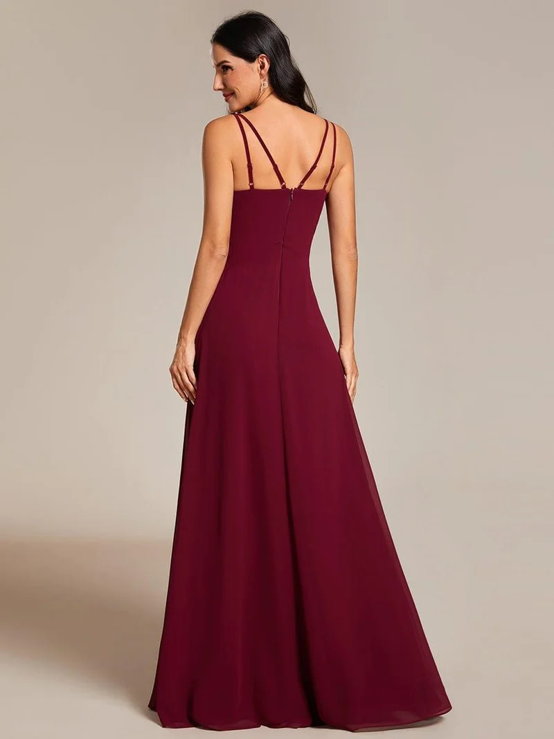 Robe de demoiselle d'honneur plissée chic à bretelles réglables et col en V