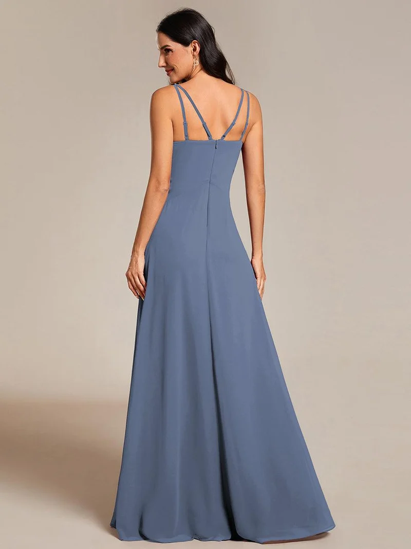 Robe de demoiselle d'honneur plissée chic à bretelles réglables et col en V