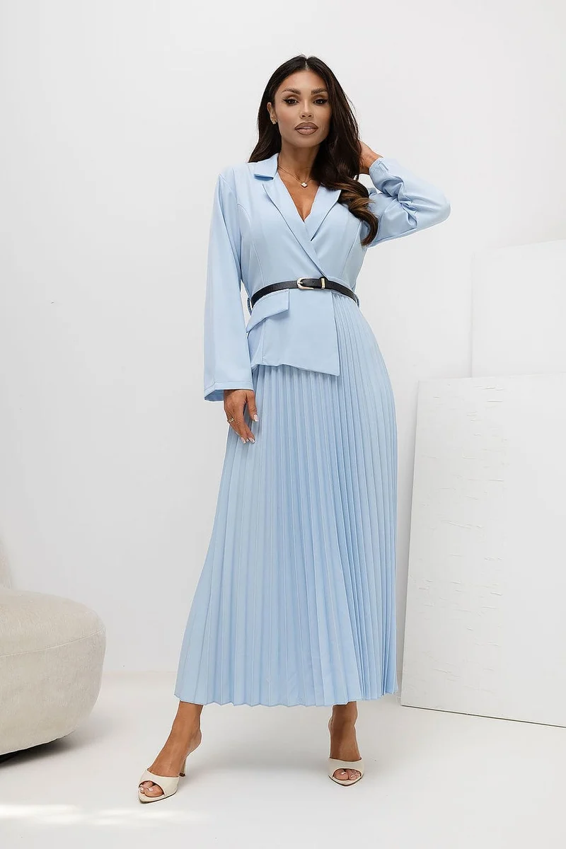 Robe plissée bleue longue haut blazer