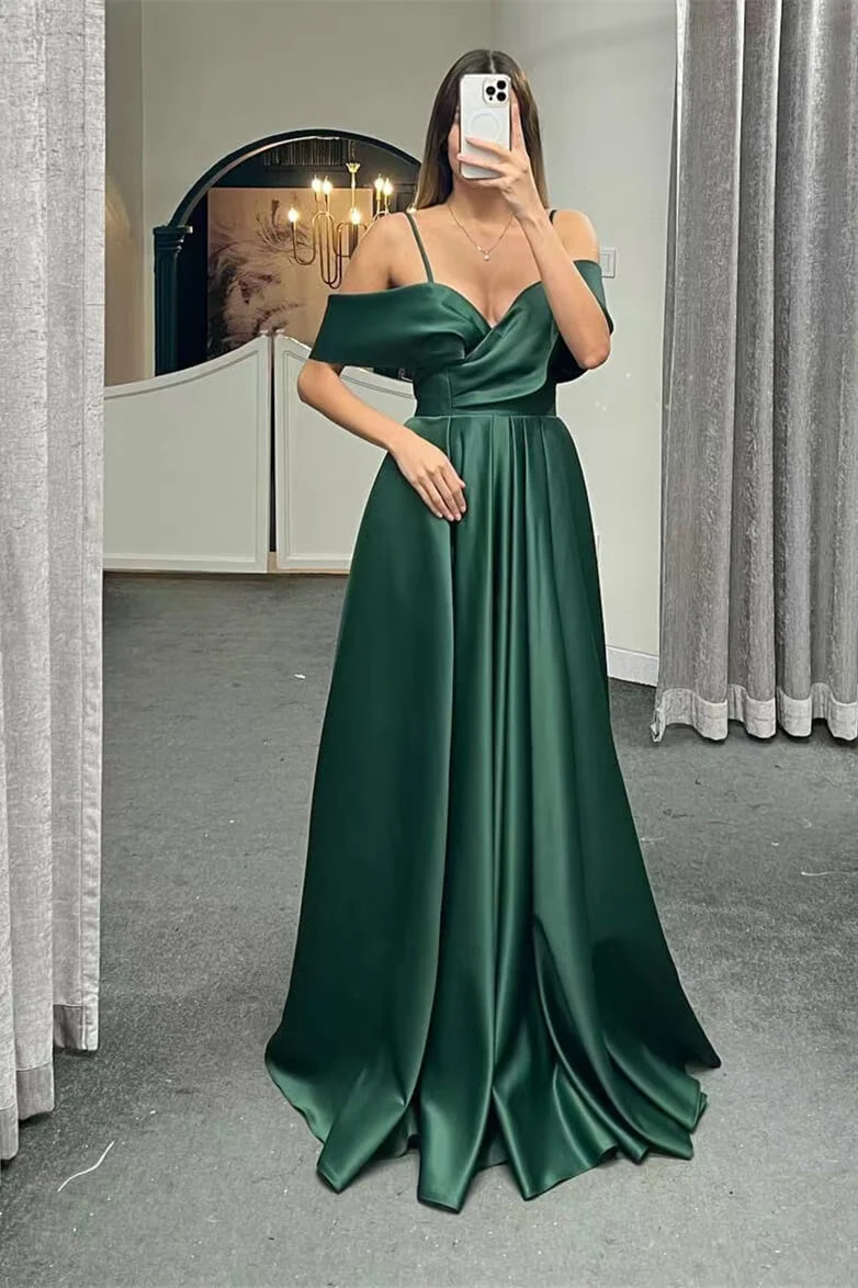 Robe de soirée trapèze à bretelles spaghetti et épaules dénudées avec dos lacé