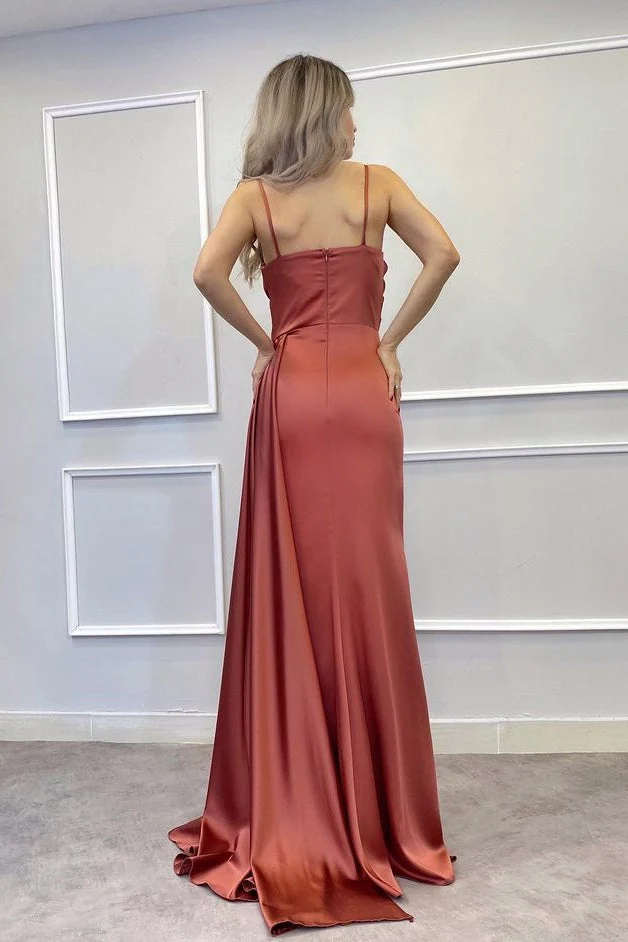 Robe de bal sirène élégante à bretelles spaghetti et volants fendus sur la cuisse