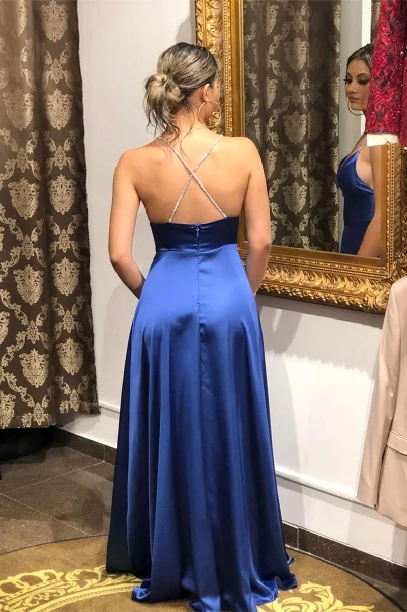 Robe de bal longue bleu roi à bretelles spaghetti et fente