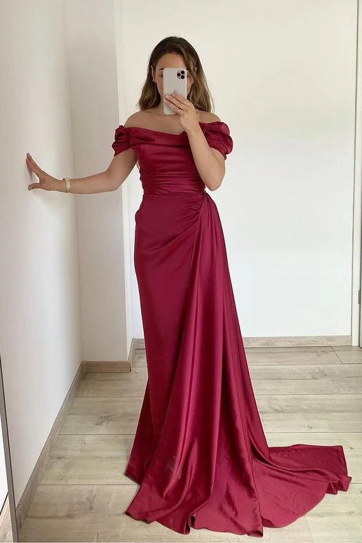 Robe de bal sirène élégante sans bretelles, épaules dénudées, à volants, longue traîne
