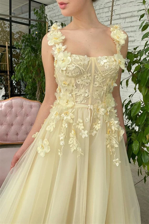 Robe de soirée sirène bustier jonquille avec appliques florales et design élégant