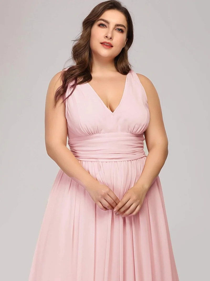 pretty HUSH|Robe de demoiselle d'honneur en mousseline de soie à col en V grande taille
