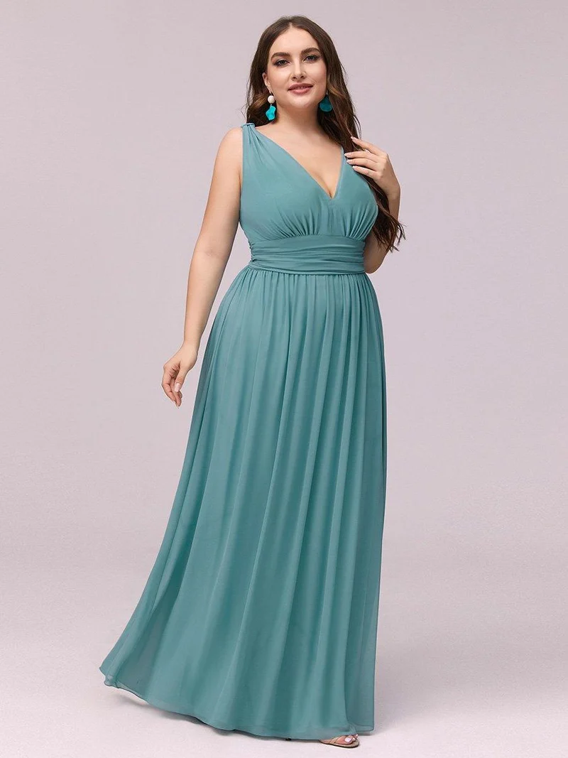 pretty HUSH|Robe de demoiselle d'honneur en mousseline de soie à col en V grande taille