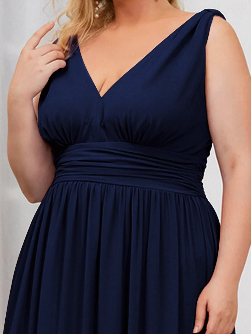 pretty HUSH|Robe de demoiselle d'honneur en mousseline de soie à col en V grande taille