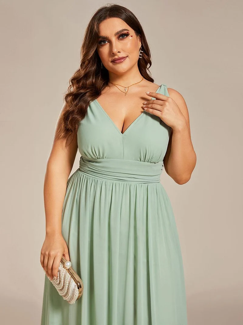 ever HUSH|Robe de demoiselle d'honneur en mousseline à col en V
