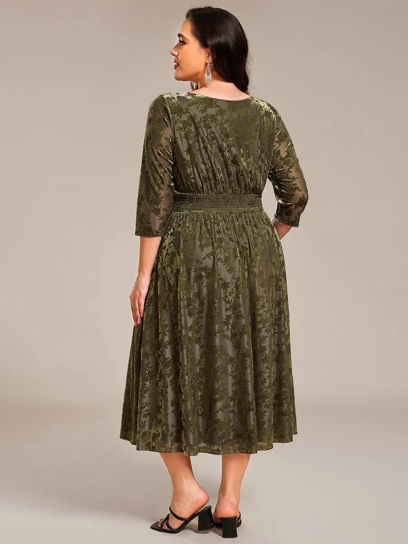 ever NYRA|Robe d'invitée de mariage plissée à manches 3/4 en velours fleuri