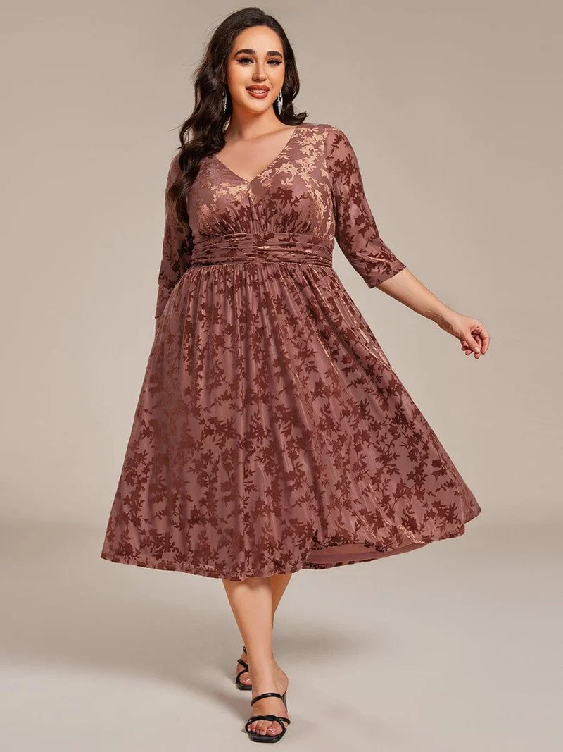 ever NYRA|Robe d'invitée de mariage plissée à manches 3/4 en velours fleuri