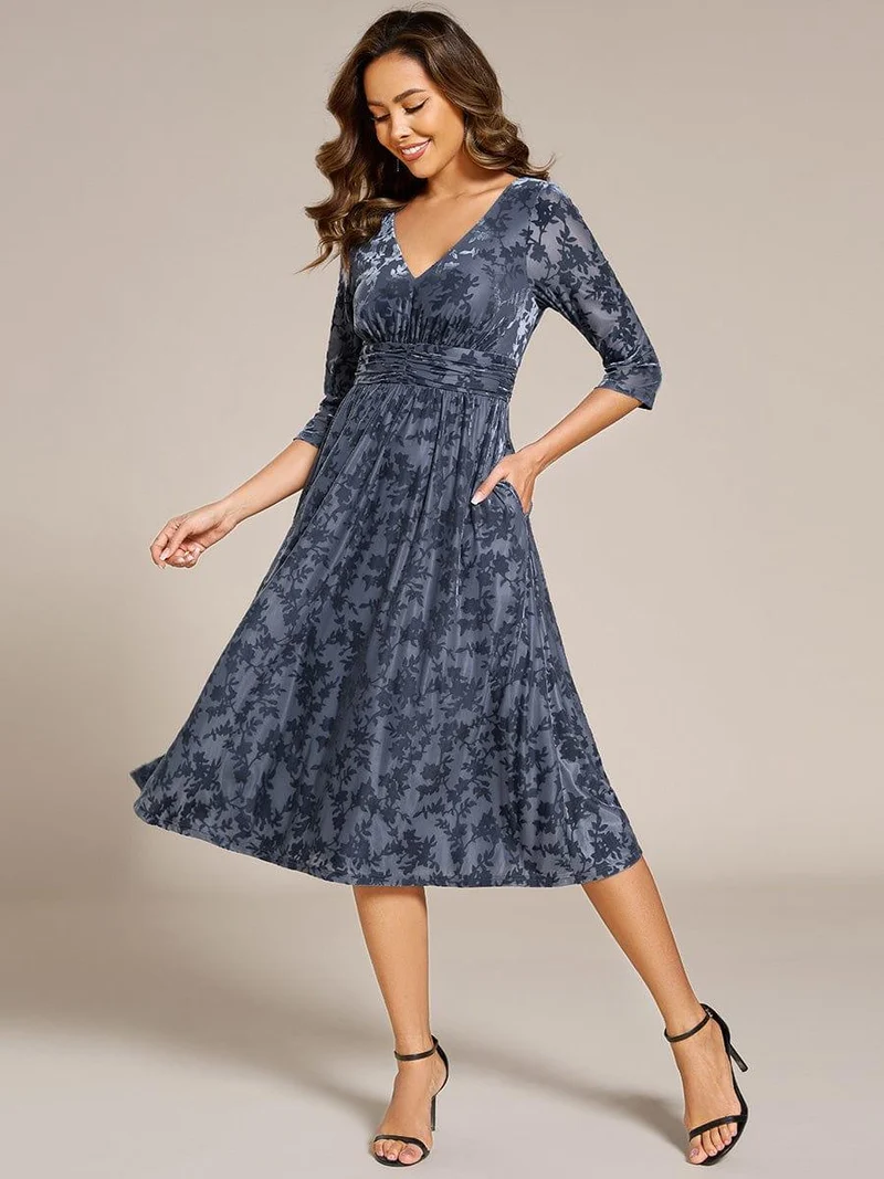 ever NYRA|Robe d'invitée de mariage plissée à manches 3/4 en velours fleuri