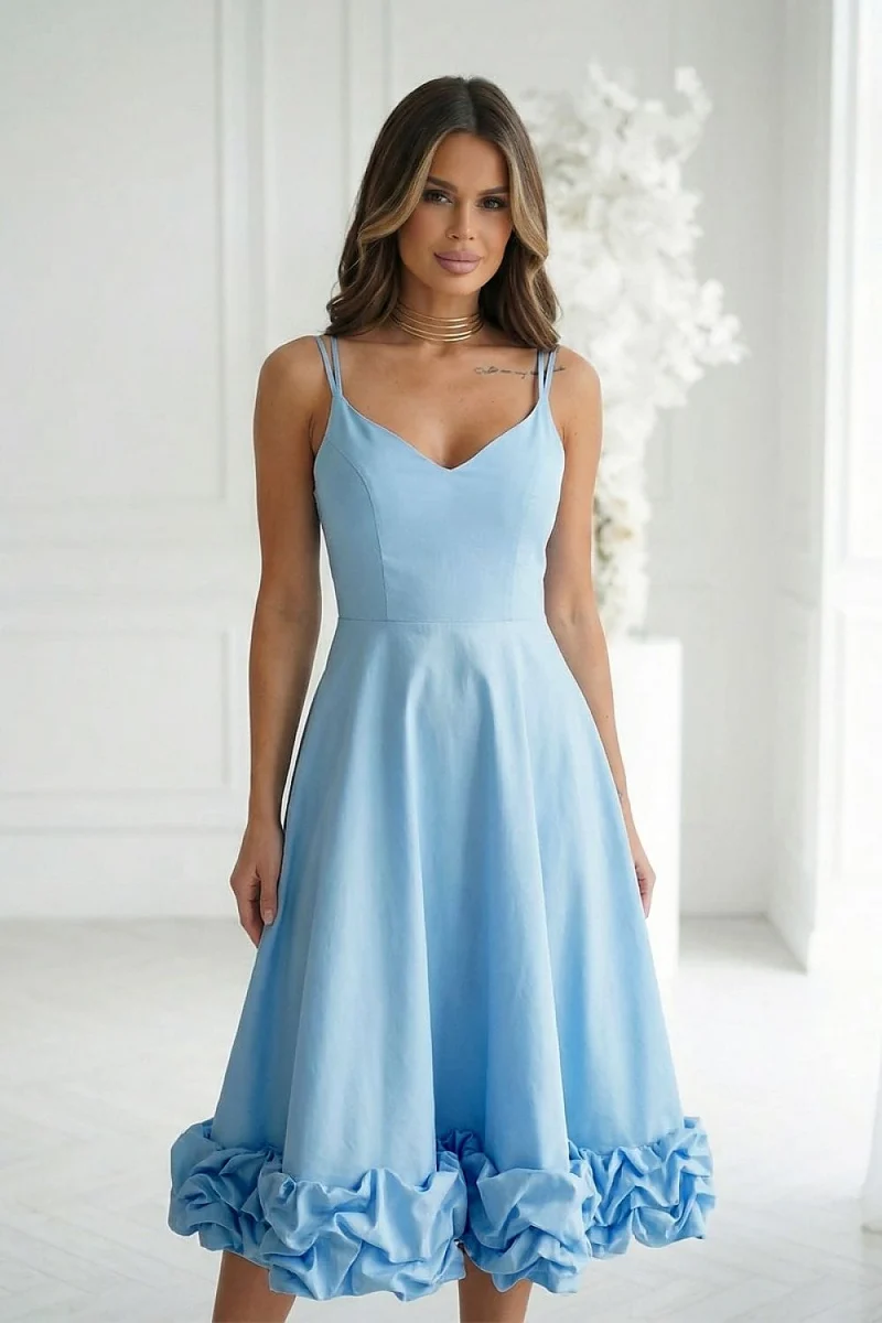 Robe de cocktail évasée bleu intemporelle
