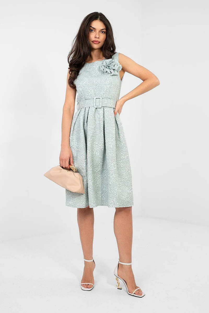 Robe d'invitée au mariage champêtre sans manches