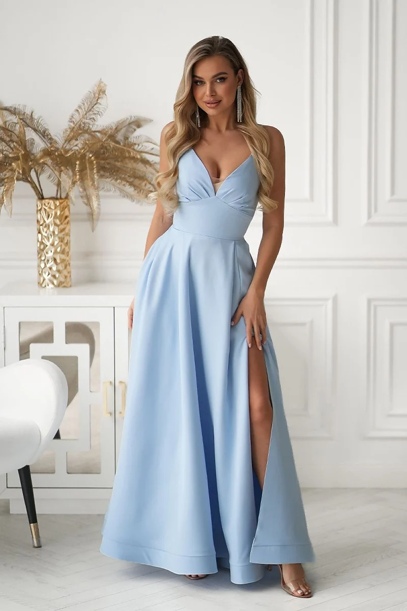 Robe de gala bleu ciel longue fendue