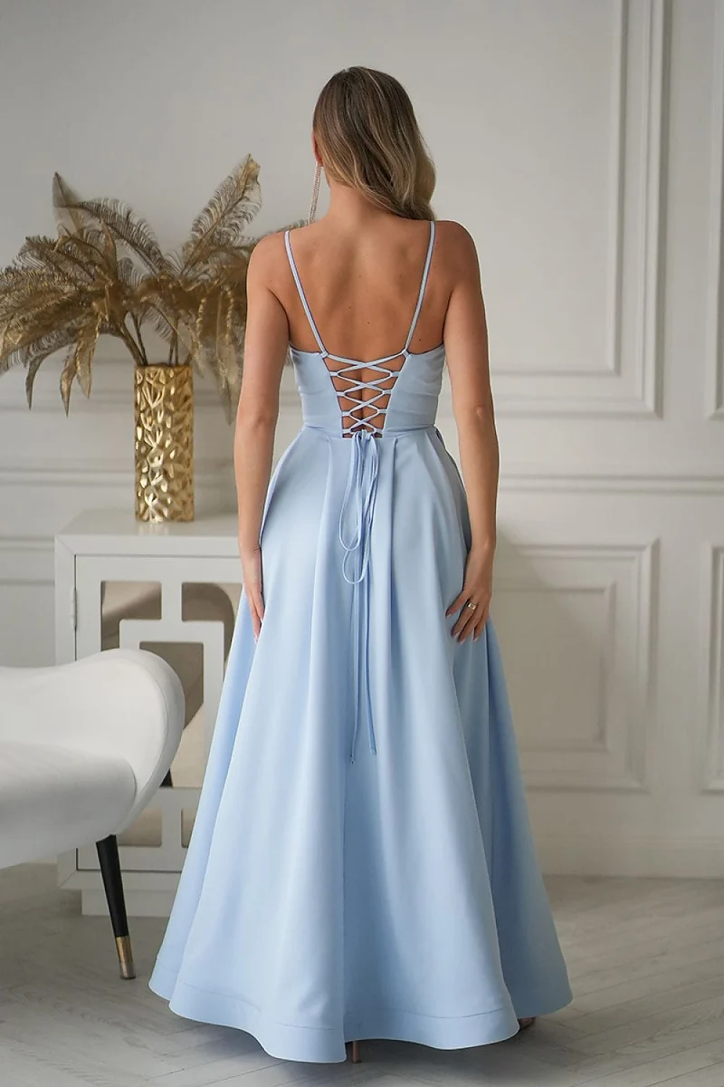 Robe de gala bleu ciel longue fendue