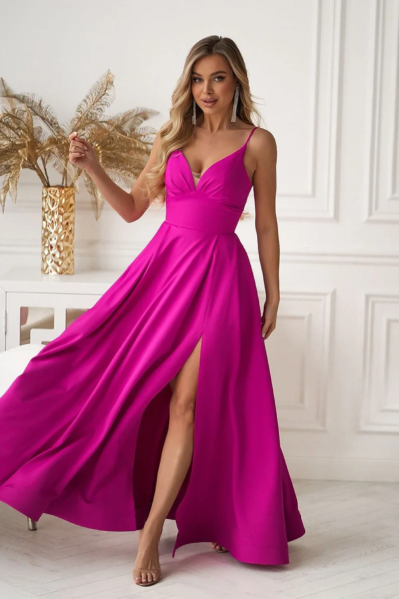 Robe longue rose fendue élégante