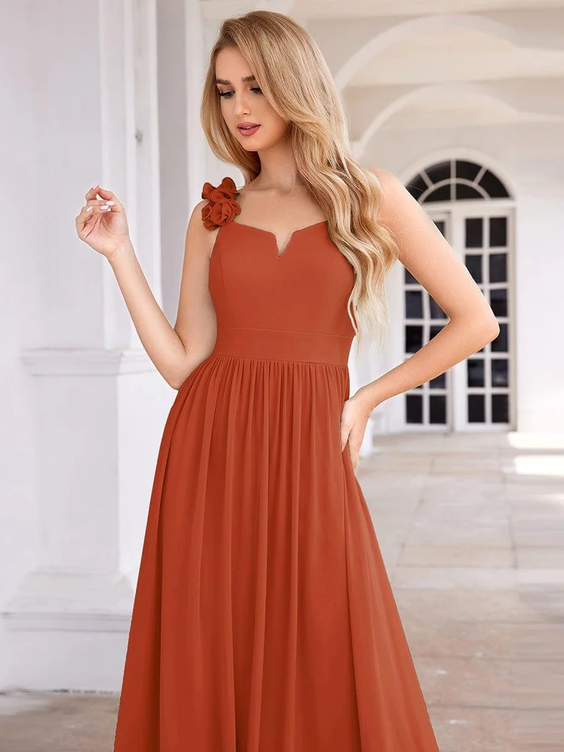 Robe de demoiselle d'honneur élégante en mousseline de soie col en V bretelles florales taille empire