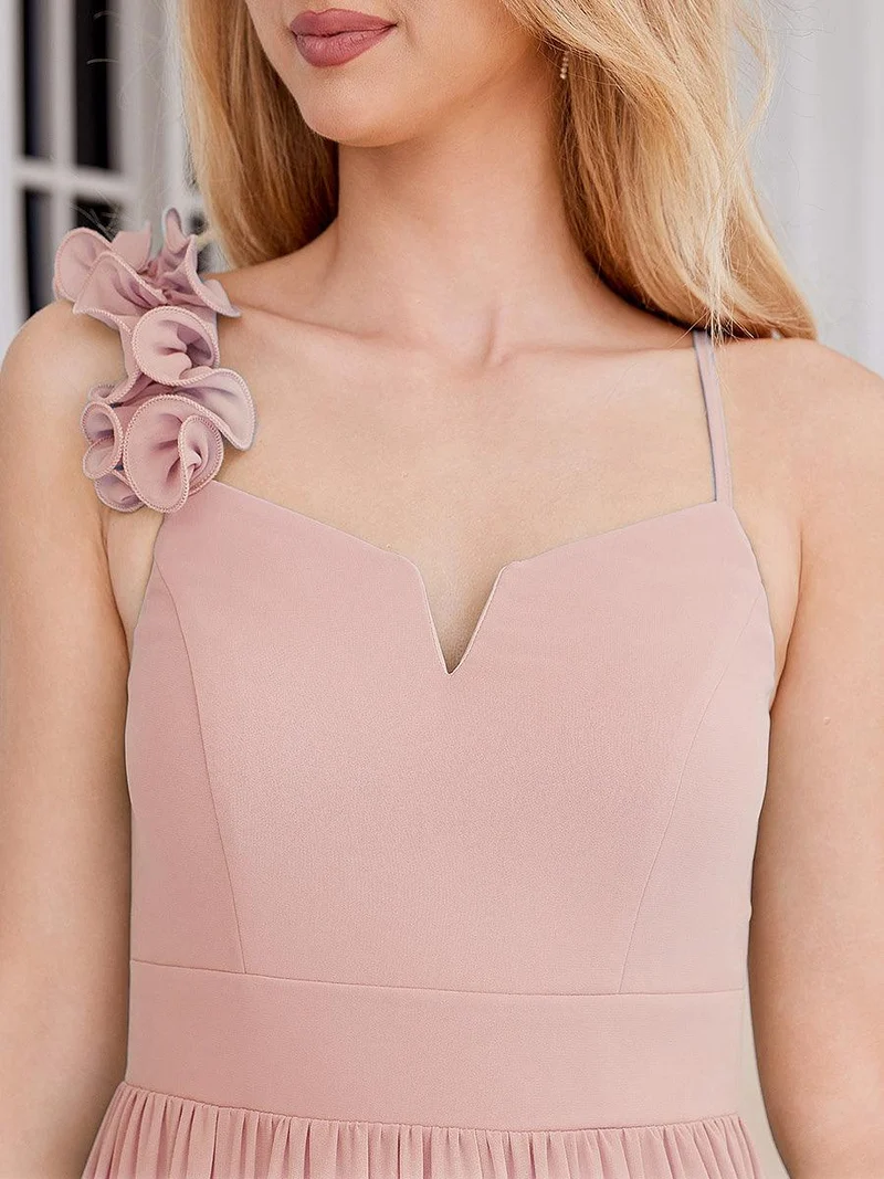 Robe de demoiselle d'honneur élégante en mousseline de soie col en V bretelles florales taille empire