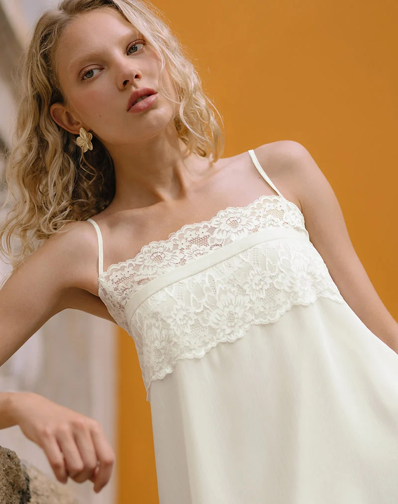 Mini robe babydoll Juvia en mousseline ivoire