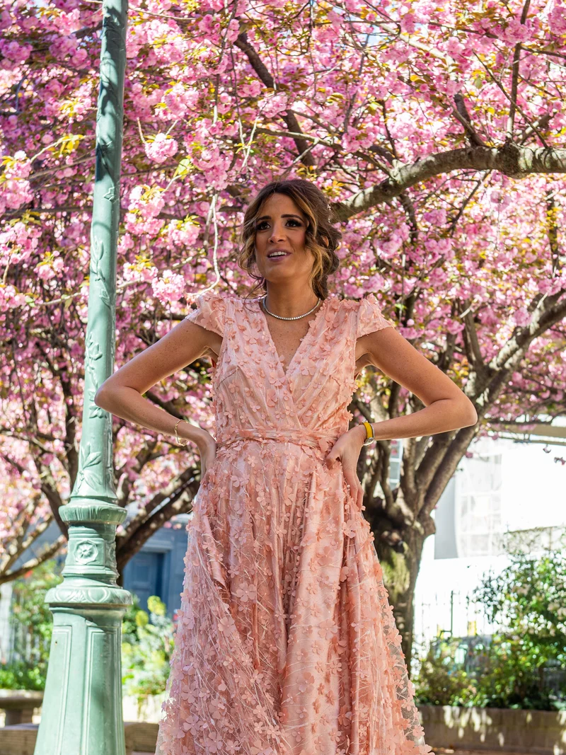 Robe fleur brodée rose