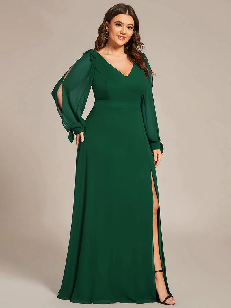 pretty IVORY|Robe de demoiselle d'honneur fendue à manches longues et col en V de grande taille