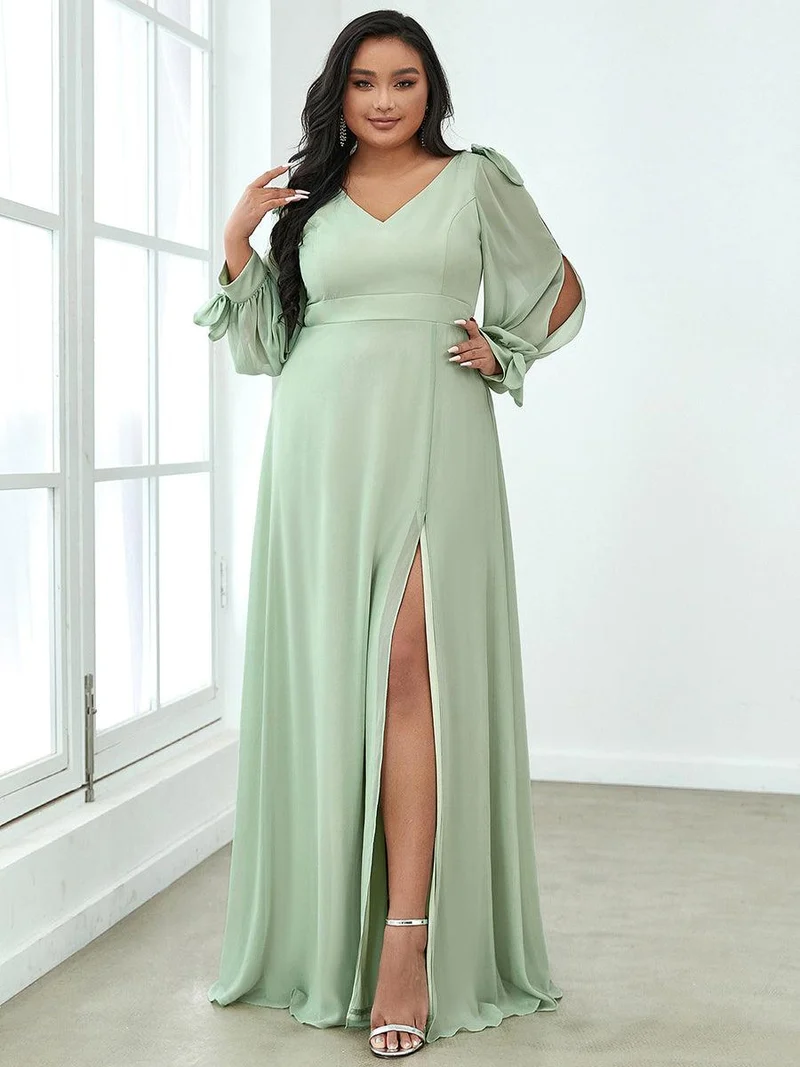 pretty IVORY|Robe de demoiselle d'honneur fendue à manches longues et col en V de grande taille