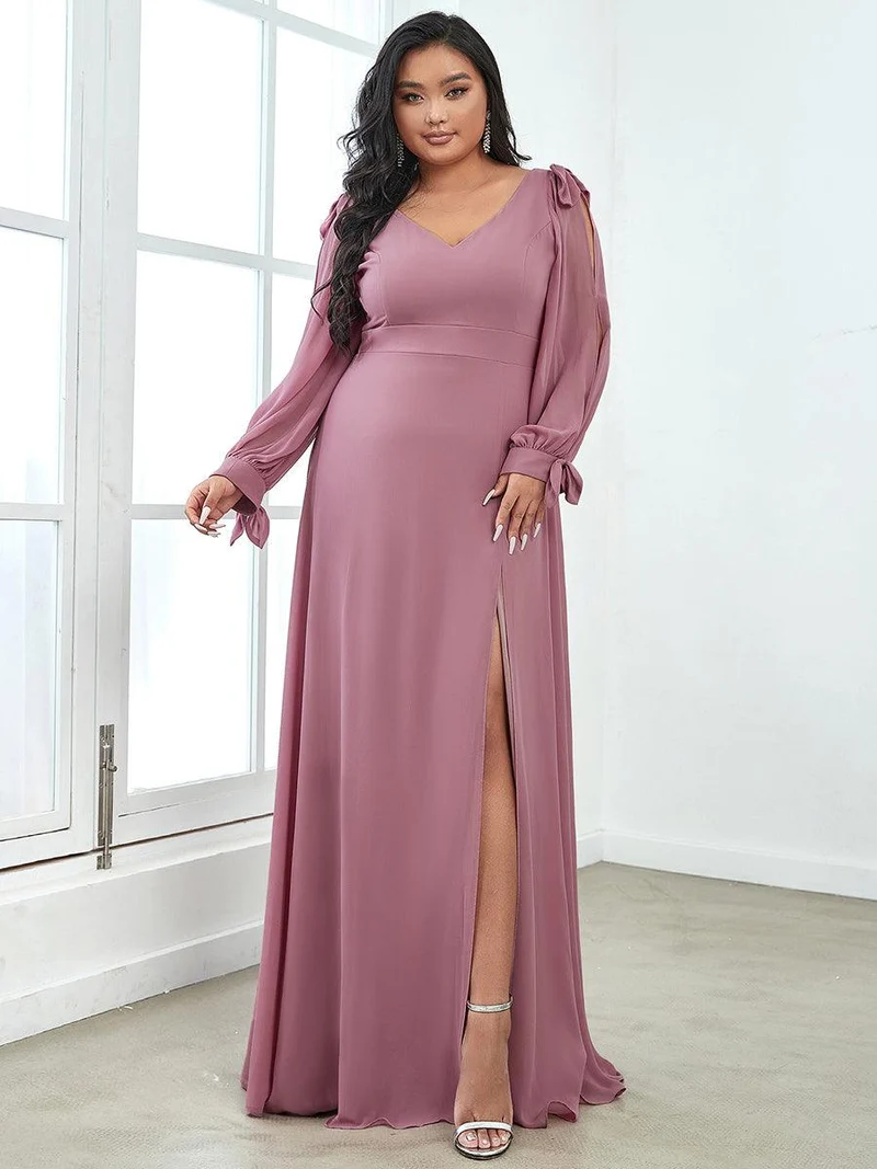 pretty IVORY|Robe de demoiselle d'honneur fendue à manches longues et col en V de grande taille