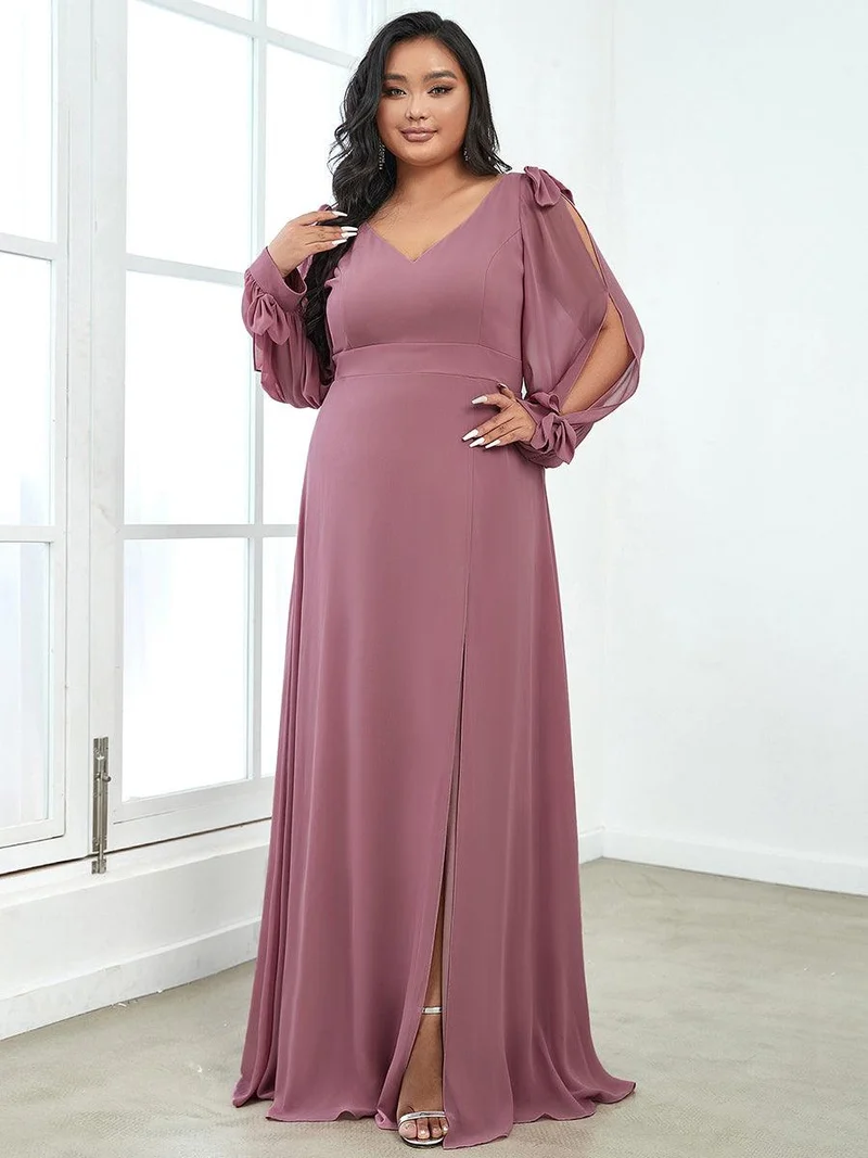 pretty IVORY|Robe de demoiselle d'honneur fendue à manches longues et col en V de grande taille