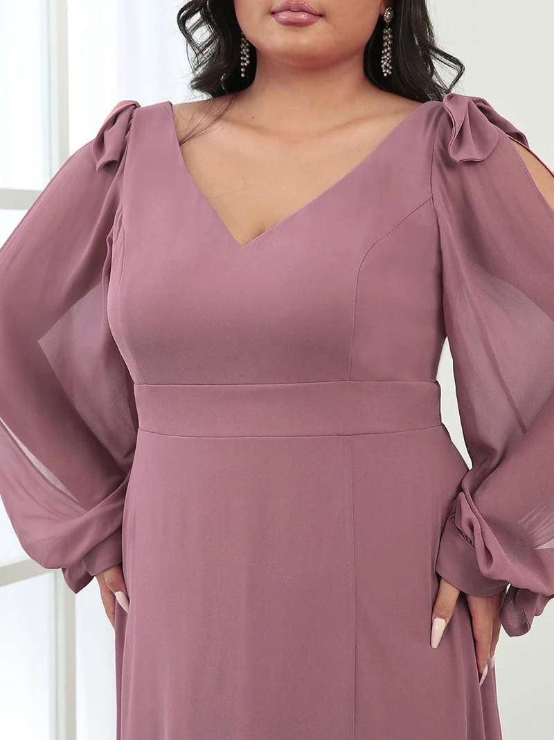 pretty IVORY|Robe de demoiselle d'honneur fendue à manches longues et col en V de grande taille