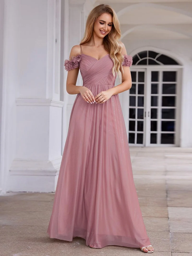 Robe de soirée plissée étincelante à col en V et épaules dénudées avec détails floraux