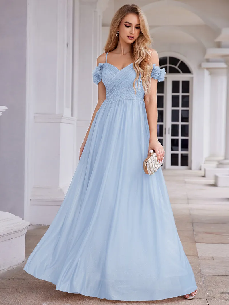 Robe de soirée plissée étincelante à col en V et épaules dénudées avec détails floraux