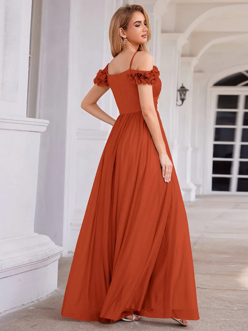 Robe de soirée plissée étincelante à col en V et épaules dénudées avec détails floraux