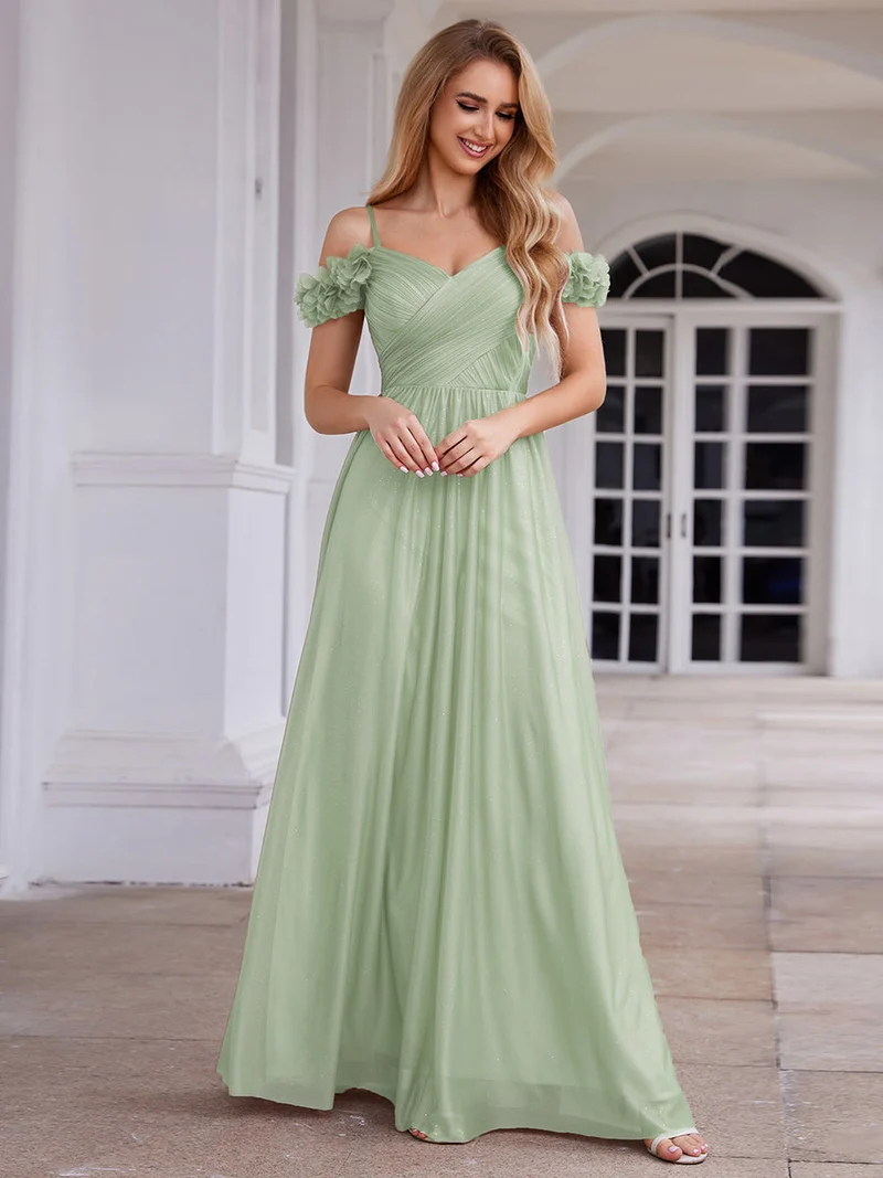 Robe de soirée plissée étincelante à col en V et épaules dénudées avec détails floraux