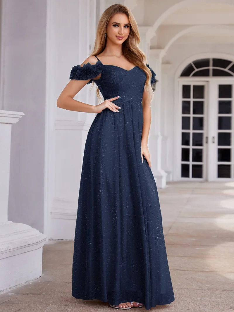Robe de soirée plissée étincelante à col en V et épaules dénudées avec détails floraux