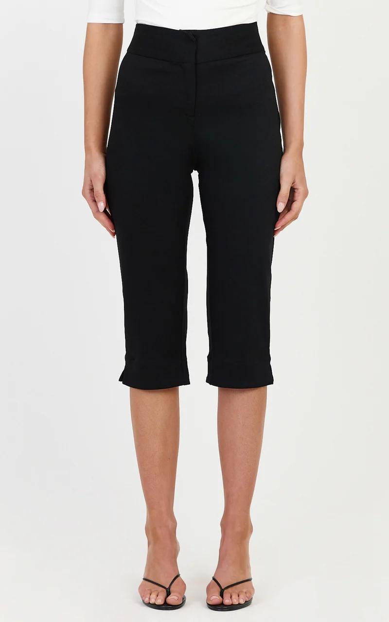 Nadine Pants - Mid Rise Fitted Split Leg Capri Pants in Black