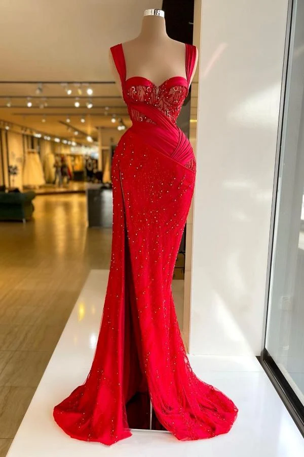 Charmante robe de bal sirène rouge à bretelles perlées et décolleté en cœur pour une soirée