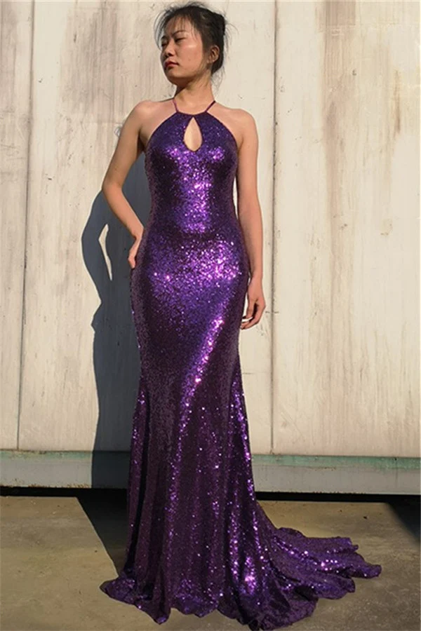 Robe de bal sirène scintillante à paillettes violettes et col licou : robe de soirée glamour longue au sol