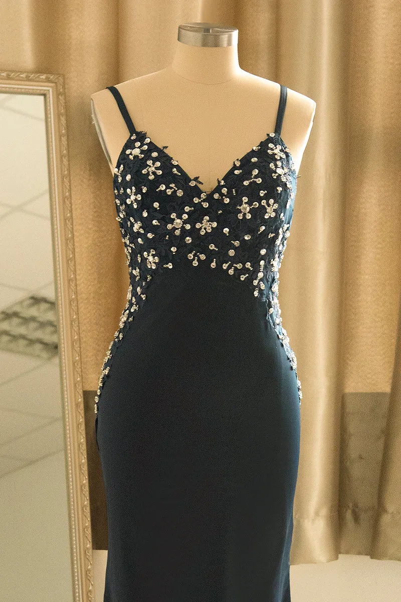 Robe de bal sirène élégante en satin à bretelles spaghetti et col en V avec ornements en paillettes